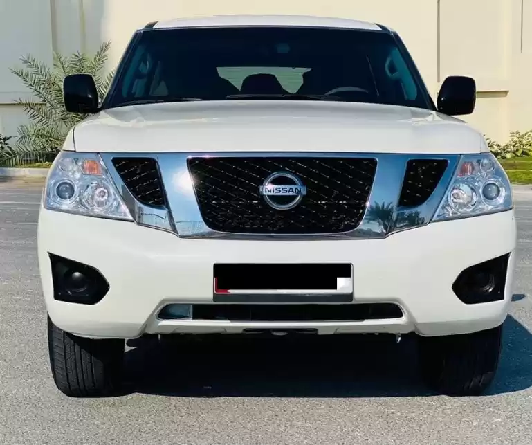 Utilisé Nissan Patrol À Louer au Riyad #21303 - 1  image 